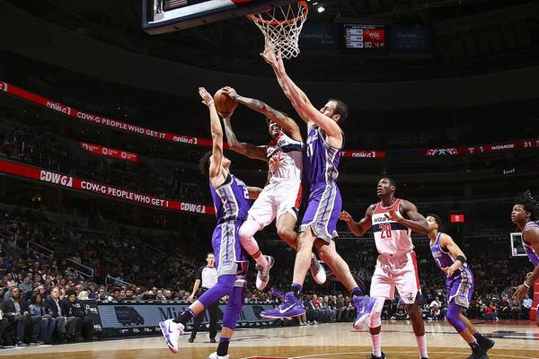 每体：巴萨对莱比锡边锋努萨感兴趣，球探负责人已到现场考察（每体：巴萨相中莱比锡翼锋努萨，球探主管已赴现场考察）