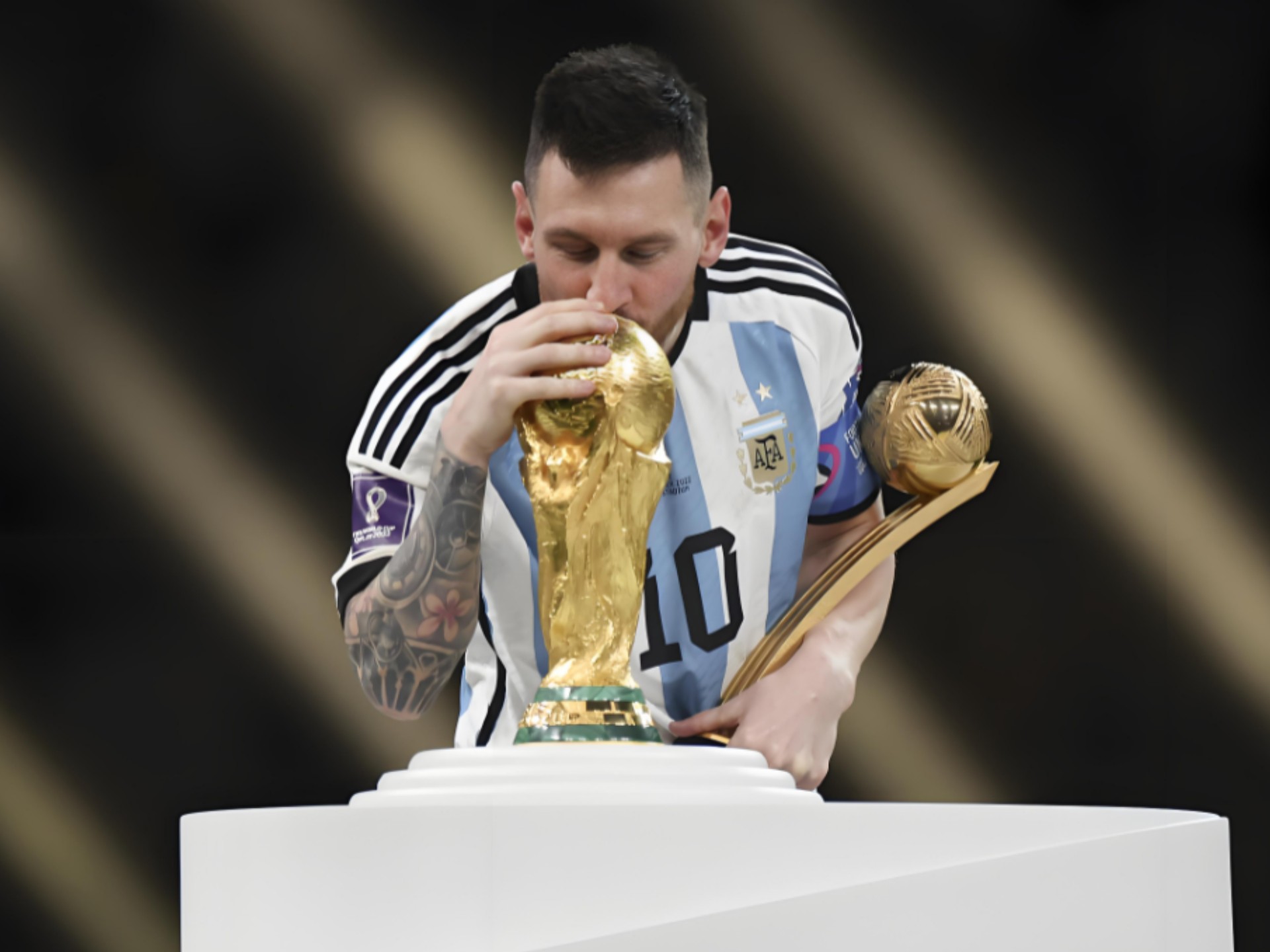 杰威：奖金真的很诱人，而且去拉斯维加斯能带来季后赛的感觉（杰威：奖金诱惑难挡，拉斯维加斯之行仿佛季后赛）