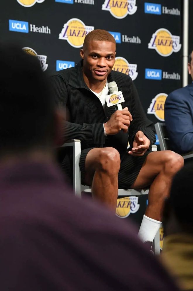 本泽马：欧洲的强队对阵一支沙特顶级球队，绝不会轻松赢5-0（本泽马：欧洲豪门对上沙特顶尖球队，想轻松5比0取胜并不现实）