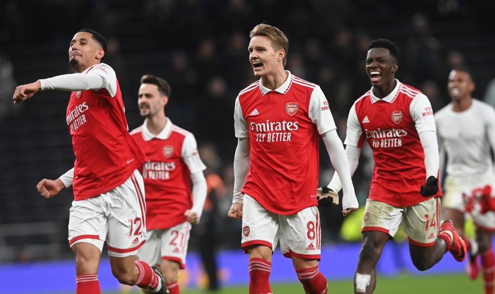 戈麦斯：儿子喜欢皮尔洛，我说光脚法好没用也要学习加图索（戈麦斯：儿子崇拜皮尔洛，但我提醒他光有脚法不够，还要向加图索学习）