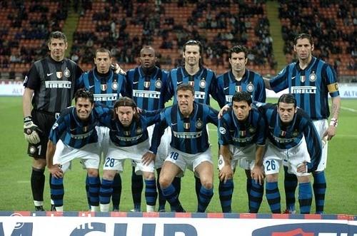 斯基拉：哈托今天与切尔西签约至2032年，并附带1年续约选项（斯基拉：哈托今日与切尔西签约至2032年，合同含1年延长选项）