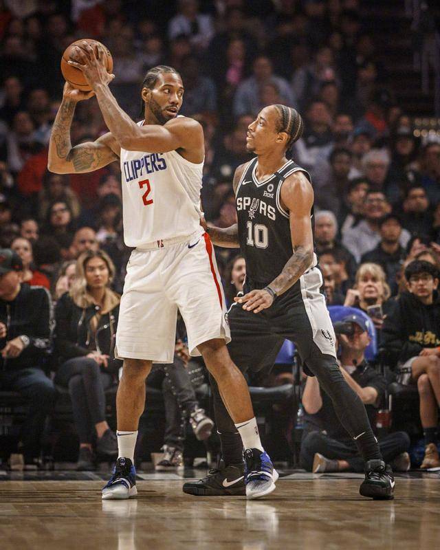 阿斯：利物浦拜仁领跑格伊争夺战，皇马因其高薪高签字费退出（格伊争夺战：利物浦、拜仁领跑，皇马因高薪与签字费退出）