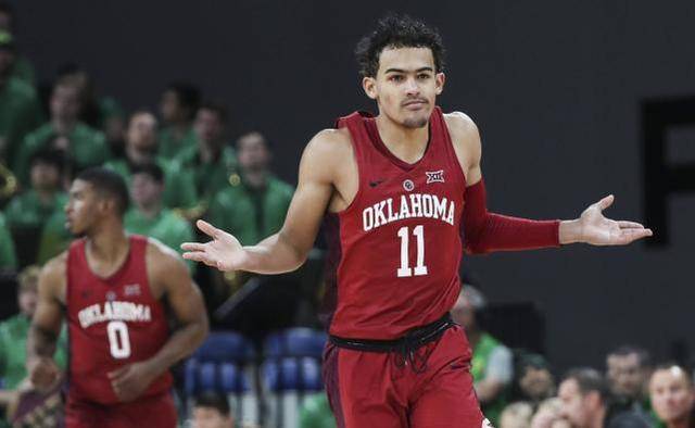 每体：阿劳霍缺席今日训练，巴萨相信今天的缺席影响不会太大（每体：阿劳霍未参加今天的训练，巴萨称影响有限）