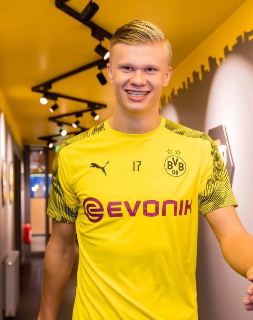 孔帕尼：拜仁必须不断大胜以震慑对手，冬歇期前不可放松（孔帕尼：拜仁要用连胜压制对手，冬歇期前绝不能松懈）