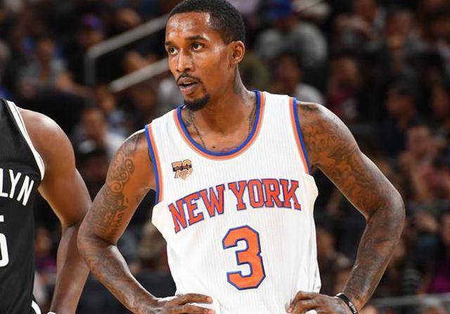 U19女排世锦赛：中国3-2险胜塞尔维亚，晋级八强（U19女排世锦赛：中国五局险胜塞尔维亚，成功晋级八强）